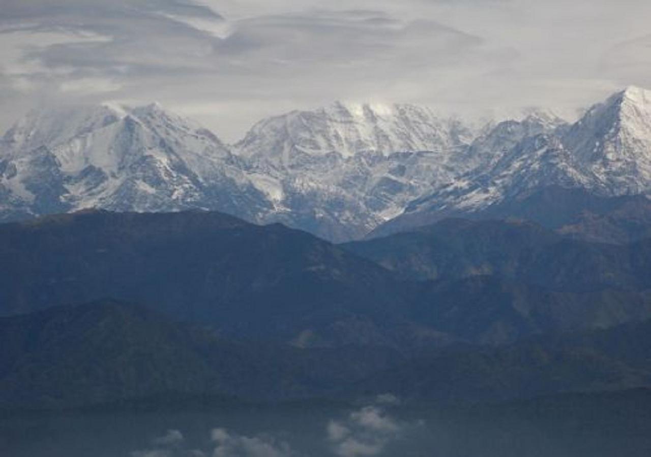 Uttarakhand Resort Каусани Экстерьер фото